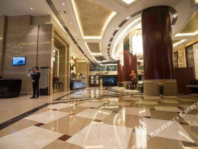 青田人禾王朝大酒店