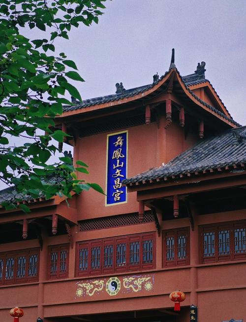 南充城区旅游景点大全