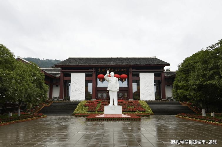 南充城区旅游景点大全
