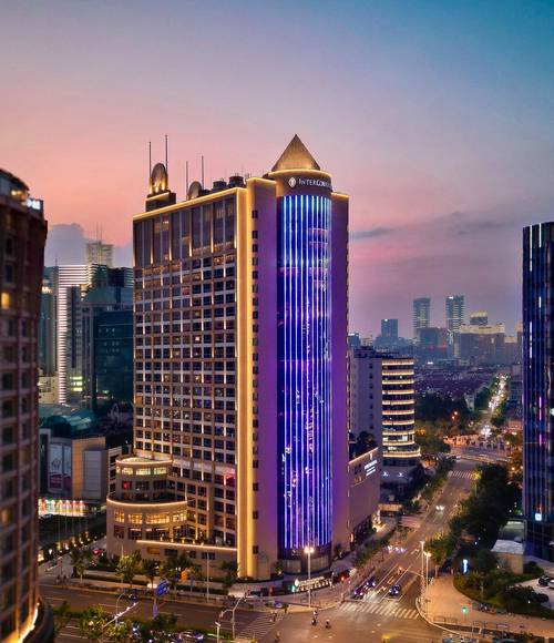 锦江宾馆附近的酒店