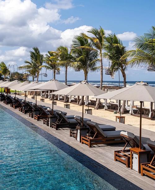 巴厘岛机场附近酒店