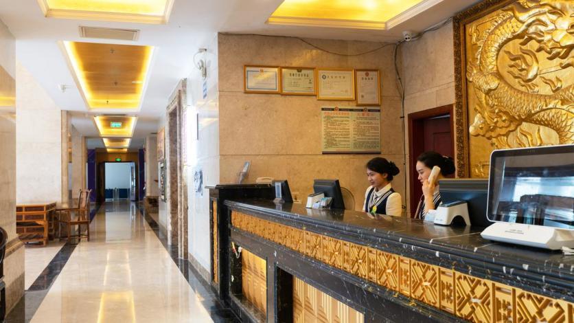 隆林万民国际大酒店