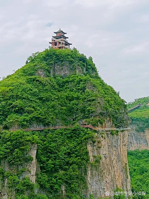 贵州玻璃栈道旅游景点