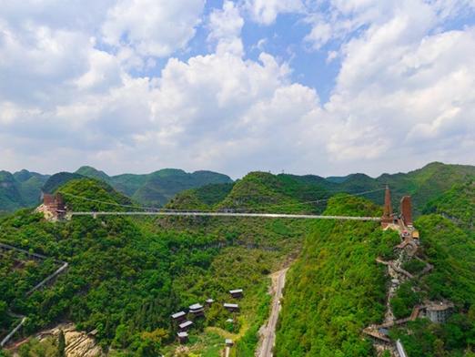 贵州玻璃栈道旅游景点